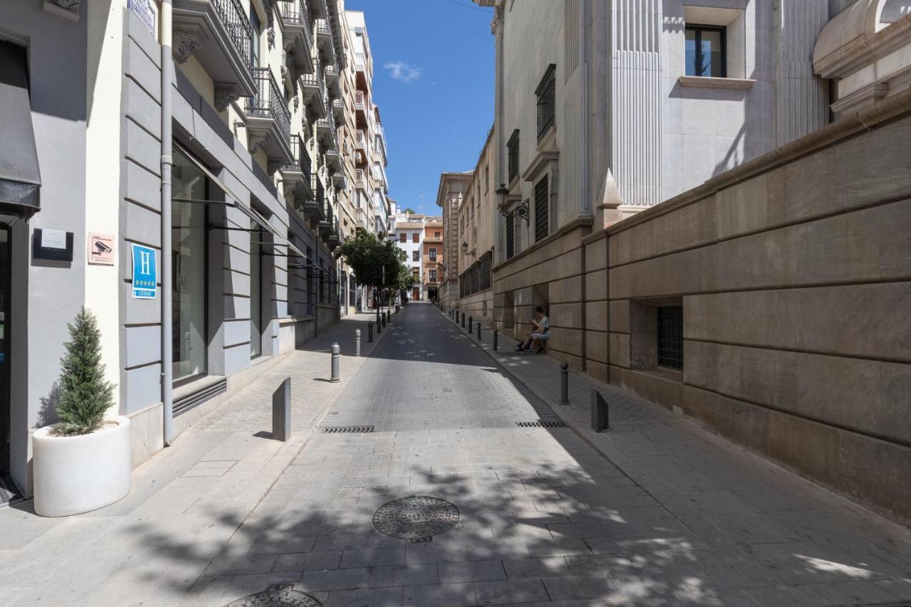 El Almirez Granada Exterior foto